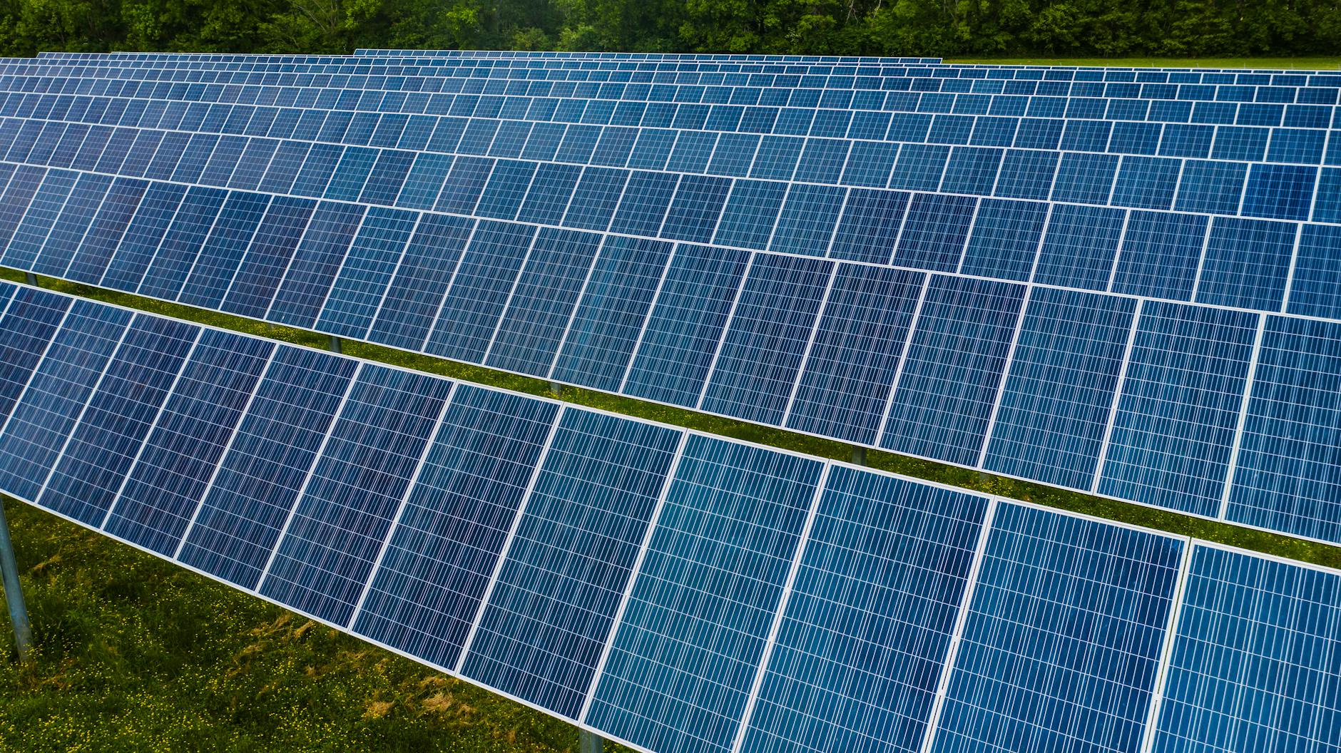 Czysta energia dla nowoczesnego domu: Jak wybrać firmę fotowoltaiczną w Trójmieście?